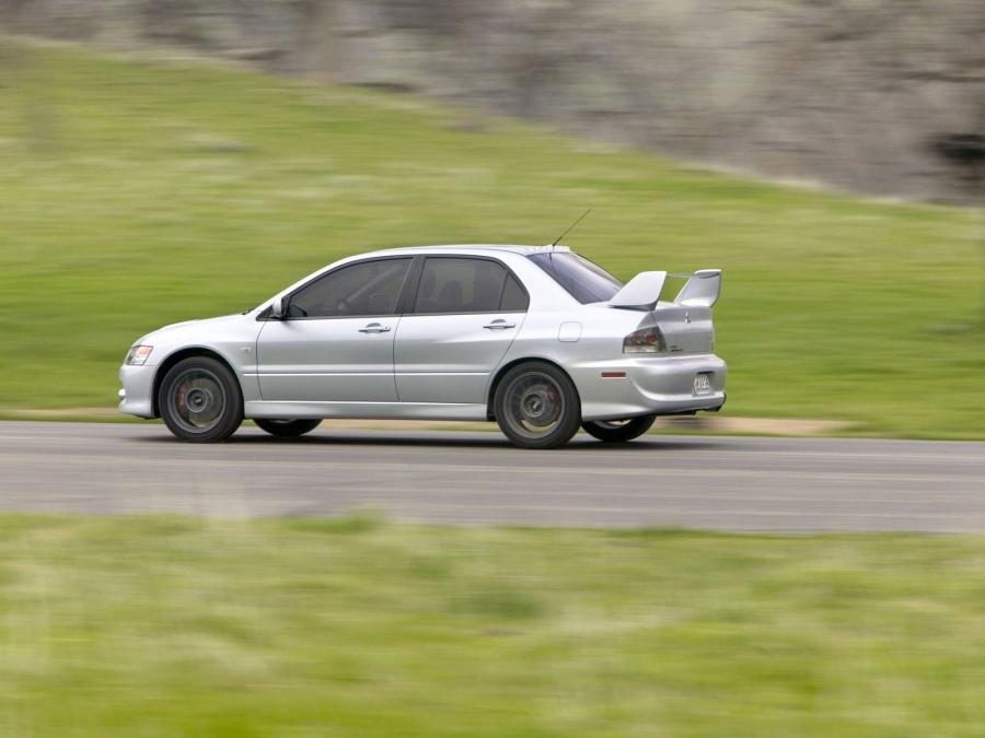  Mitsubishi Lancer Evolution IX MR 2007 года  (фото 115 из 129)